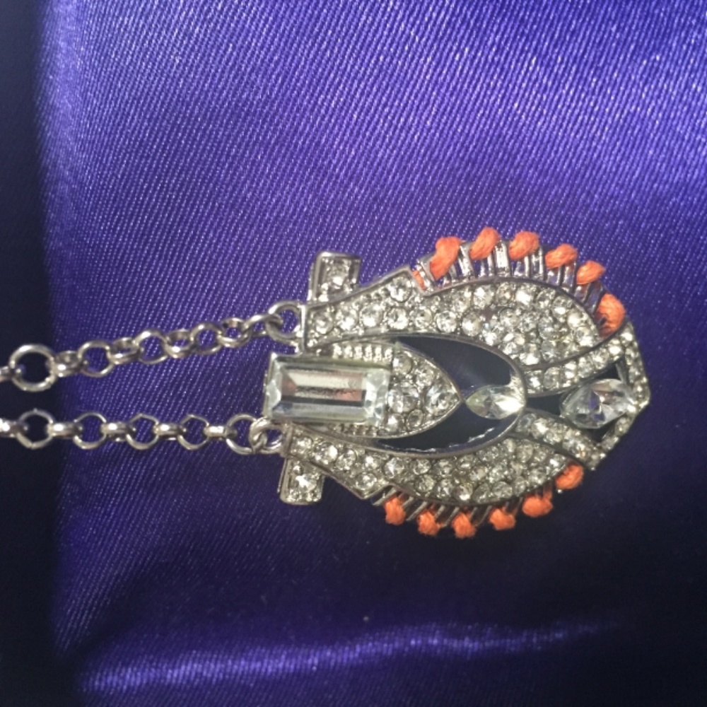 Taramanda dangling earrings - Picture 3 of 3